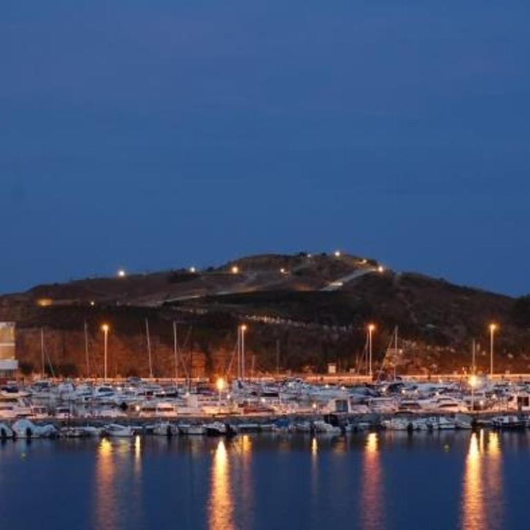 Apartamento reformado con jardín y terraza frente al mar en Cap Ras, cerca de Llançà, acepta mascotas - ES-170-29 - Apartamento - 13