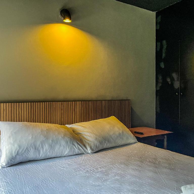 HOTEL ANTONIA #1 - Desayuno Incluido - Hotel de Recepción digital en Ibagué - Double Room with Shared Bathroom - 2