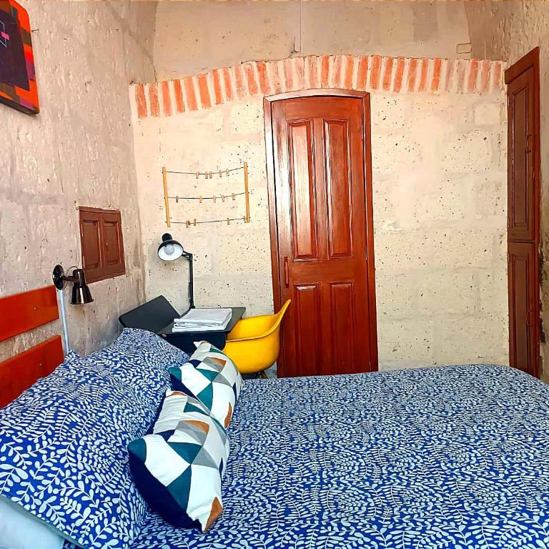 Casa Bolivar - Double Room with Private Bathroom - 2