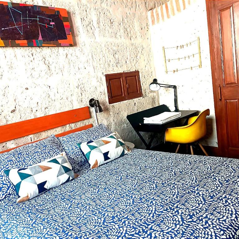 Casa Bolivar - Double Room with Private Bathroom - 3