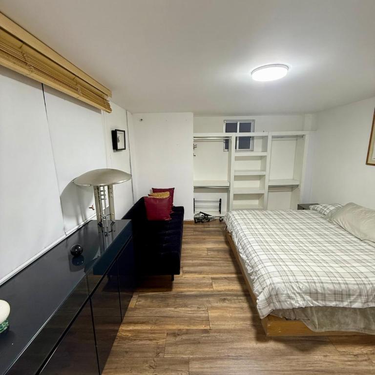 Stylish & Vibrant Apt in the Heart of Roma Norte - Two-Bedroom Apartment - 25