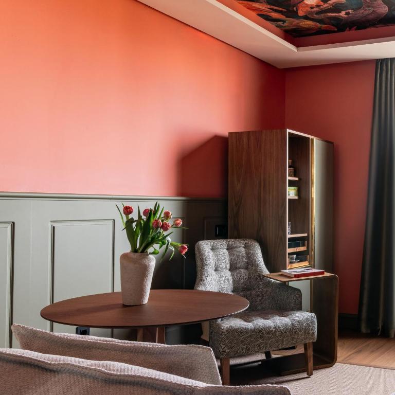 Hotel Colón, a Gran Meliá Hotel - The Leading Hotels of the World - Suite Junior Red Level - 4