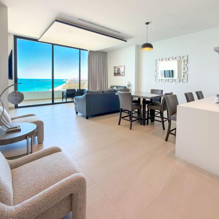 Beachfront 1BR High-Floor Panoramic Views - Apartment - 11