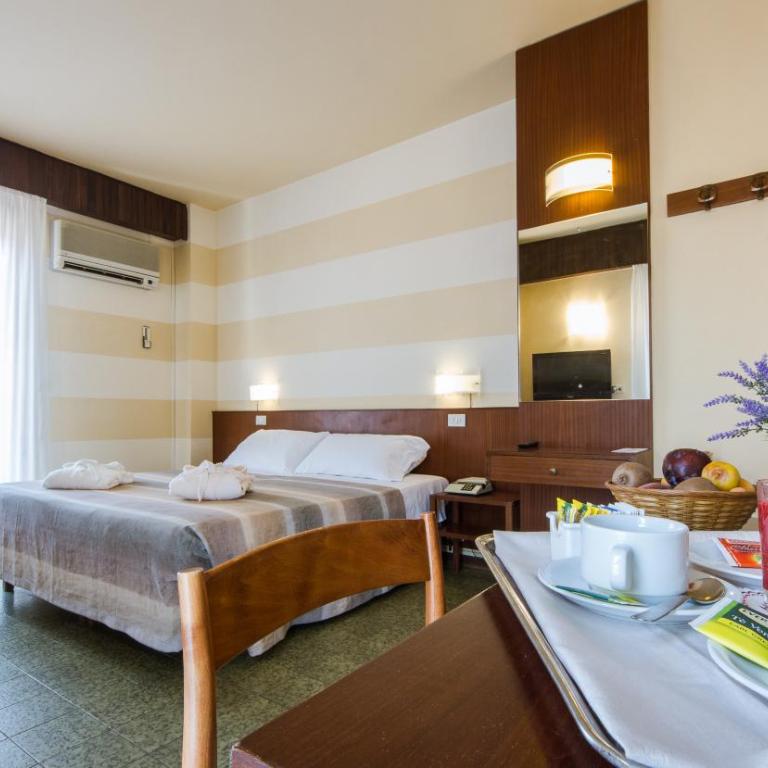 Hotel Reale - Superior Doppel- oder Zweibettzimmer mit Terrasse - 14