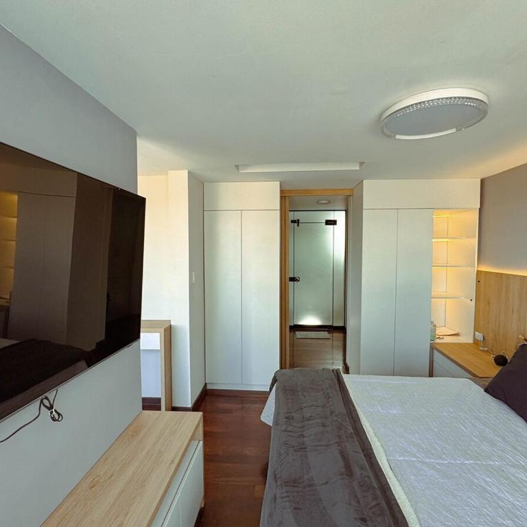 Luxury Home, Wifi rápido, jacuzzi, lavaseca, ping pong, barbacoa, 4 habitaciones - Four-Bedroom House - 2