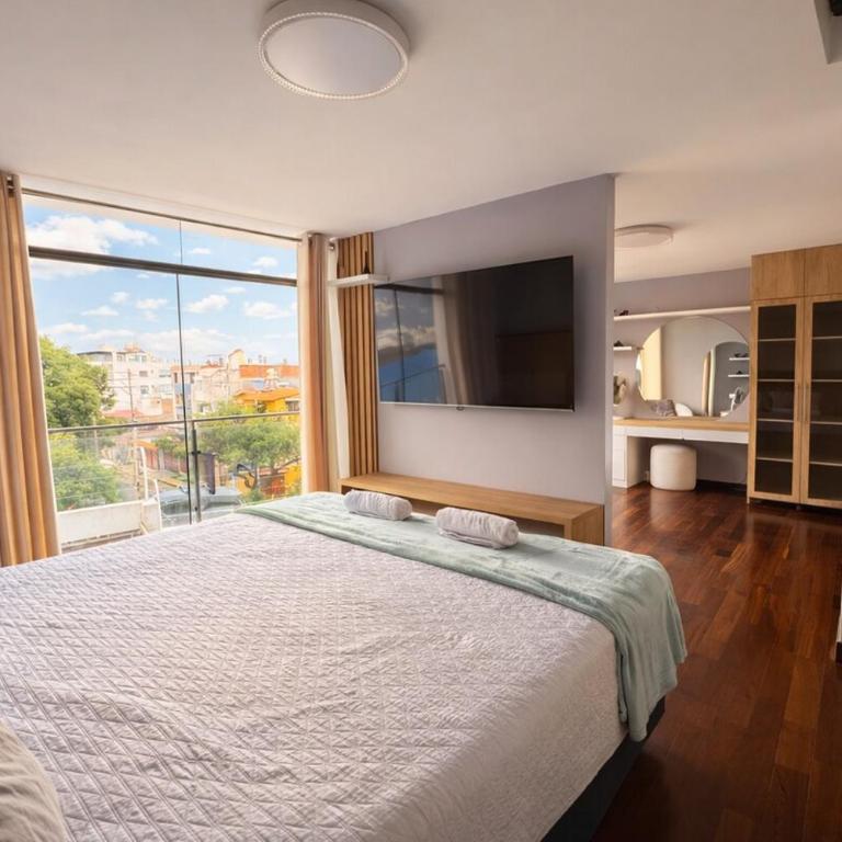 Luxury Home, Wifi rápido, jacuzzi, lavaseca, ping pong, barbacoa, 4 habitaciones - Four-Bedroom House - 19