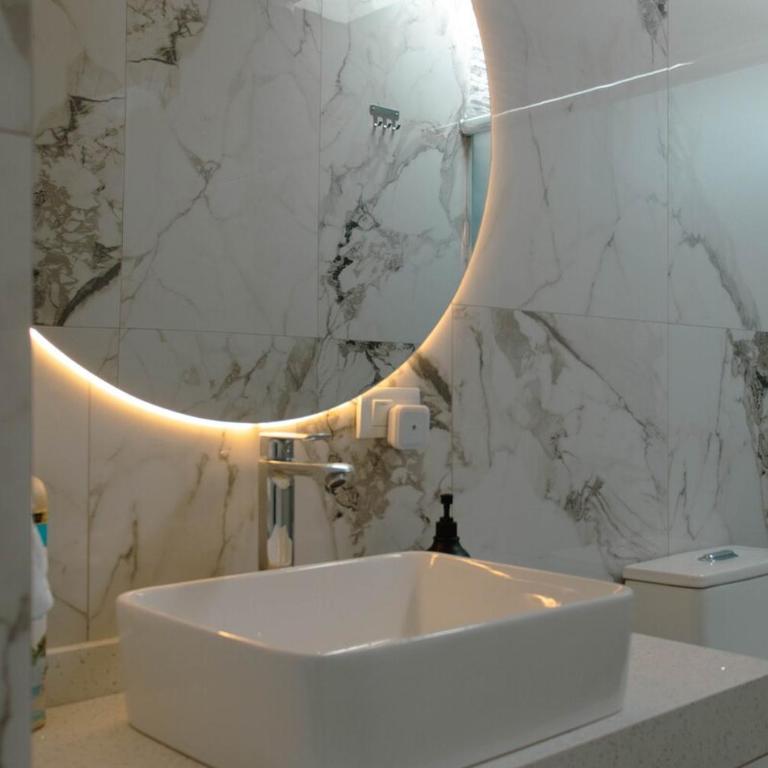 Luxury Home, Wifi rápido, jacuzzi, lavaseca, ping pong, barbacoa, 4 habitaciones - Four-Bedroom House - 37