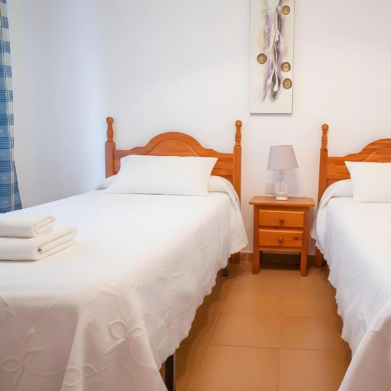 Moderno Apartamentos con Garaje Balcones y Aire solo familias y parejas - Appartement - 16