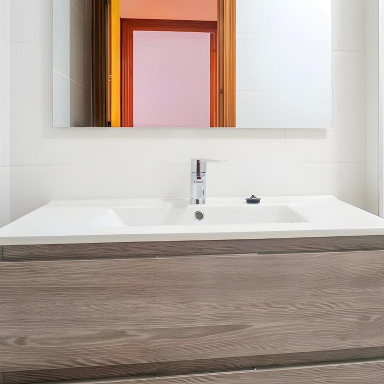 Moderno Apartamentos con Garaje Balcones y Aire solo familias y parejas - Appartement - 21