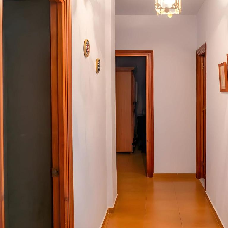 Moderno Apartamentos con Garaje Balcones y Aire solo familias y parejas - Appartement - 24