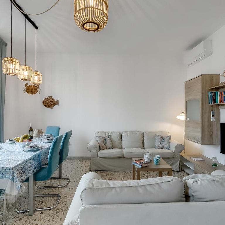 Casa Pepitas apt sea front Monopoli - Happy Rentals - Apartment with Balcony - 14