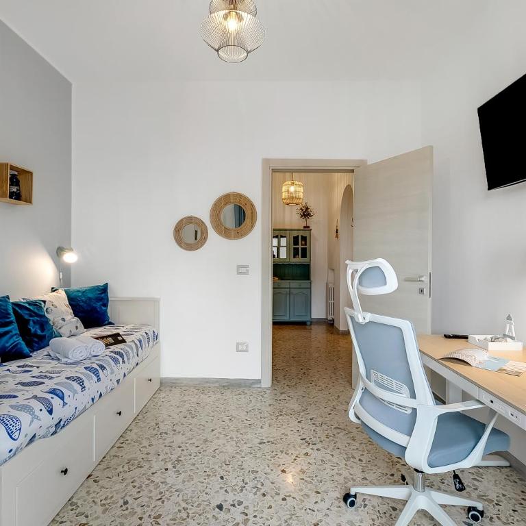 Casa Pepitas apt sea front Monopoli - Happy Rentals - Apartment with Balcony - 25