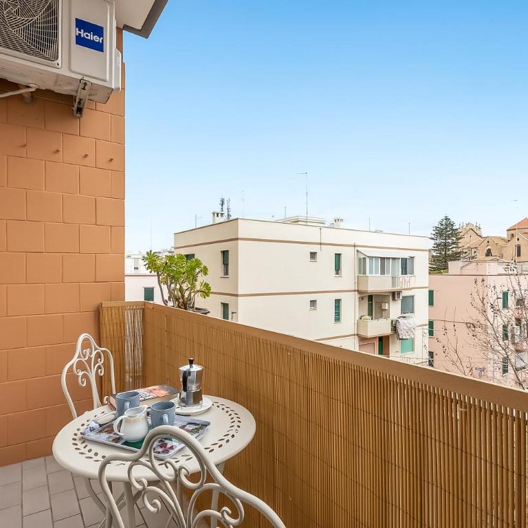 Casa Pepitas apt sea front Monopoli - Happy Rentals - Apartment with Balcony - 30