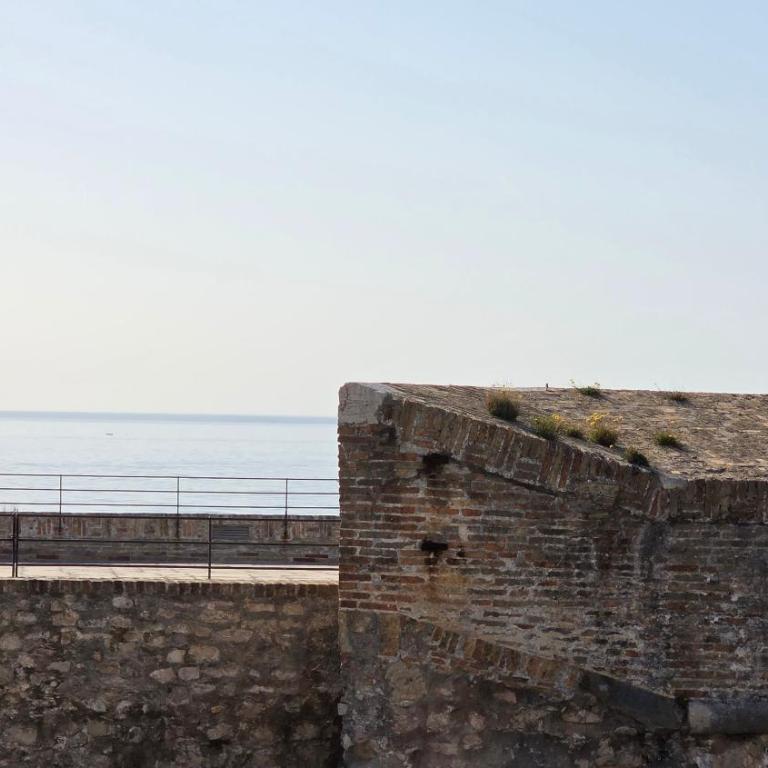 "Philomer Remparts" Art Deco Apartments by Sea and Parc - One-Bedroom Apartment with Ocean View - 14