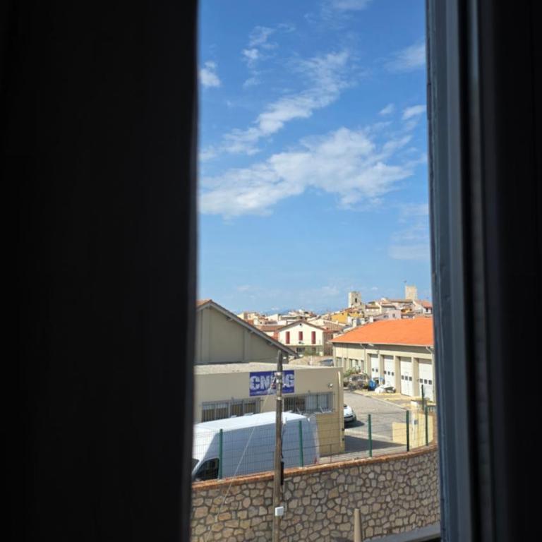 "Philomer Remparts" Art Deco Apartments by Sea and Parc - One-Bedroom Apartment with Ocean View - 6