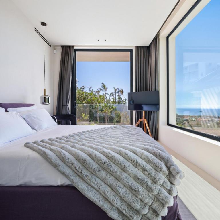 Spacious contemporary new build villa - Villa with Private Pool - 3