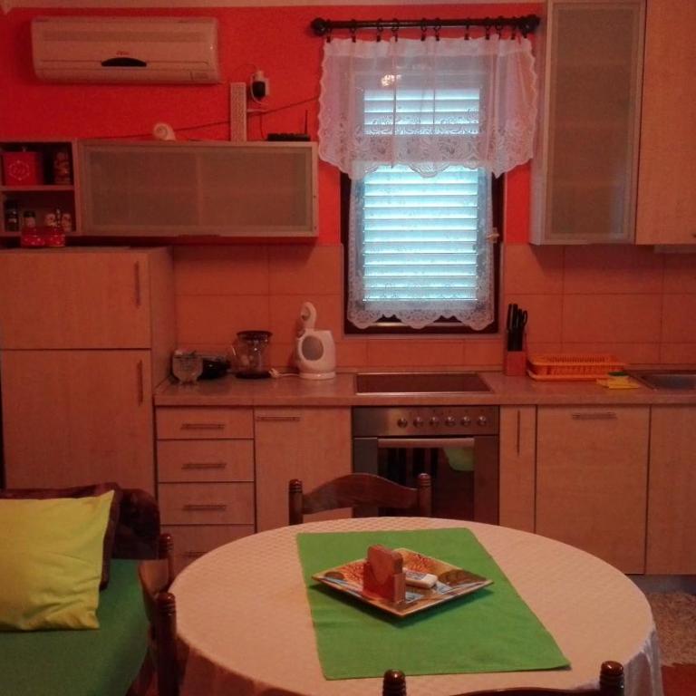 Apartments Penovic - One-Bedroom Apartment with Terrace - 12