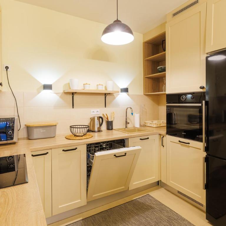 Cozy & fully equipped apt in center of Sarajevo - One-Bedroom Apartment - 8