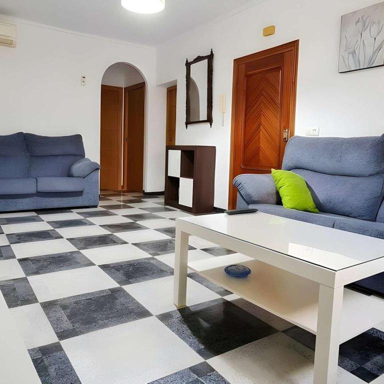 Piso centrico en Conil solo alquilamos a familias - Appartamento - 2
