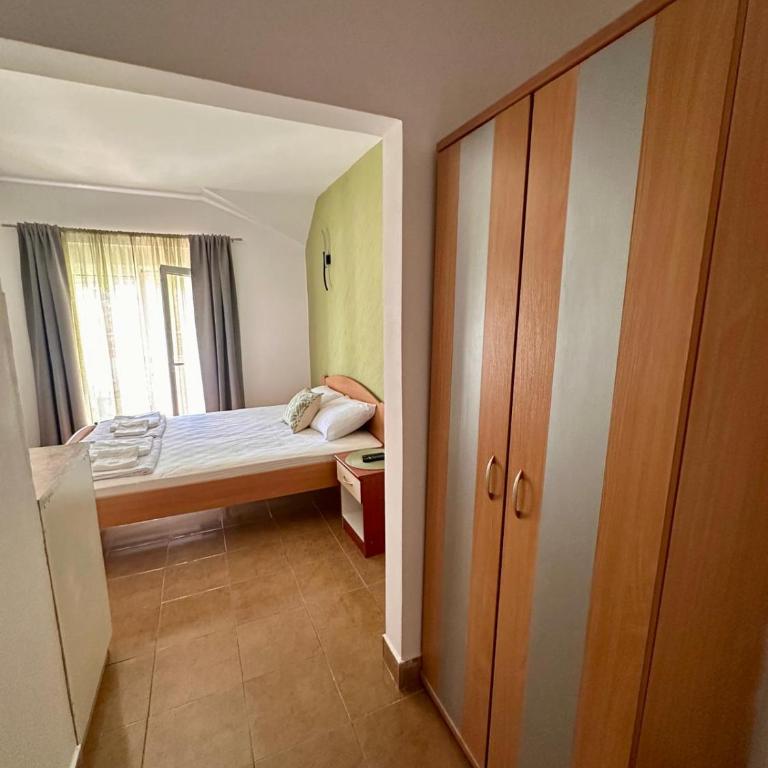 Studio apartmani Ljubica - Deluks Dvokrevetna Soba sa Zasebnim Krevetima - 6
