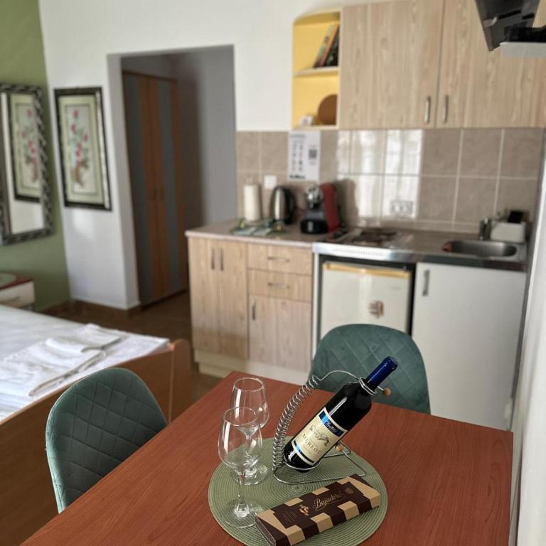 Studio apartmani Ljubica - Deluks Dvokrevetna Soba sa Zasebnim Krevetima - 7