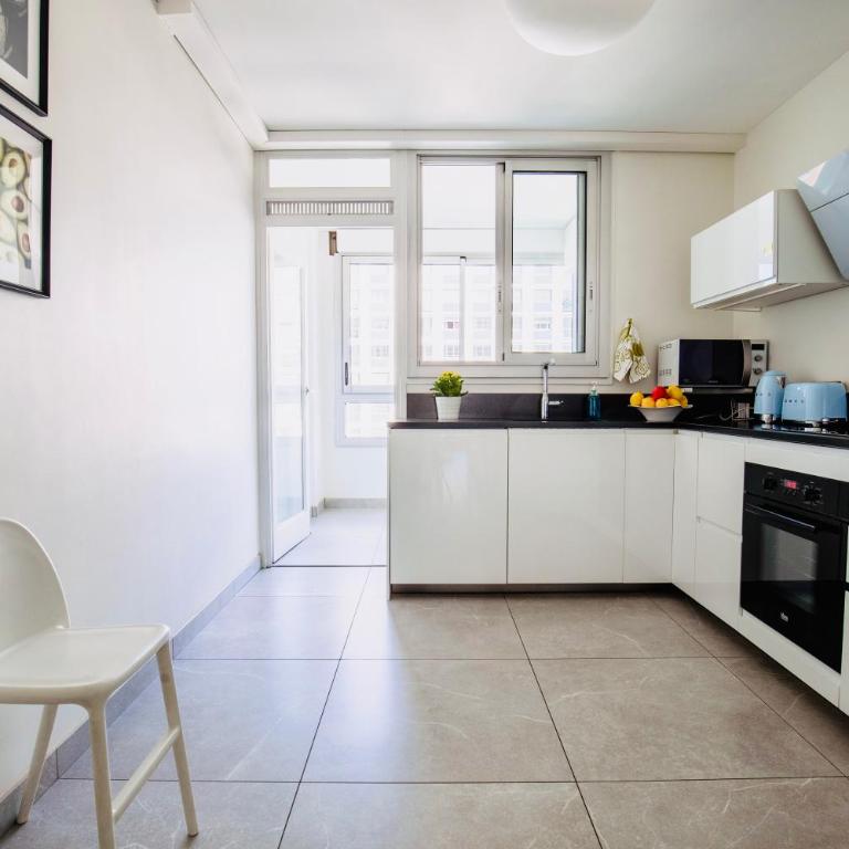 2 ch, climatisé, parking, localisation premium - Appartement 2 Chambres - 13
