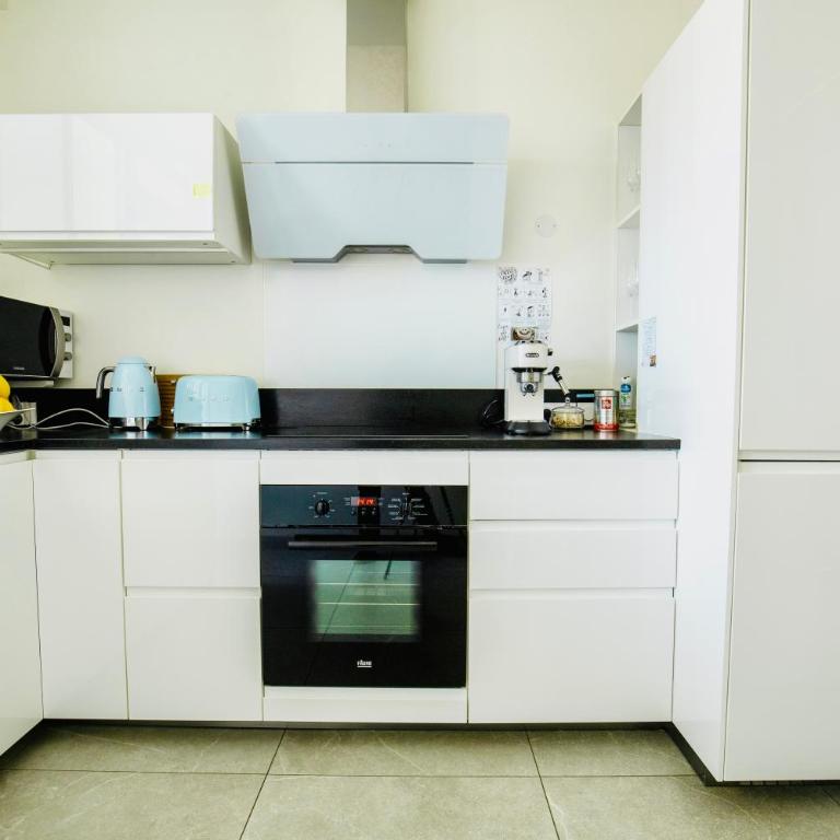 2 ch, climatisé, parking, localisation premium - Appartement 2 Chambres - 11