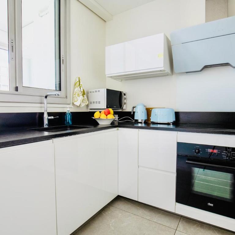 2 ch, climatisé, parking, localisation premium - Appartement 2 Chambres - 10