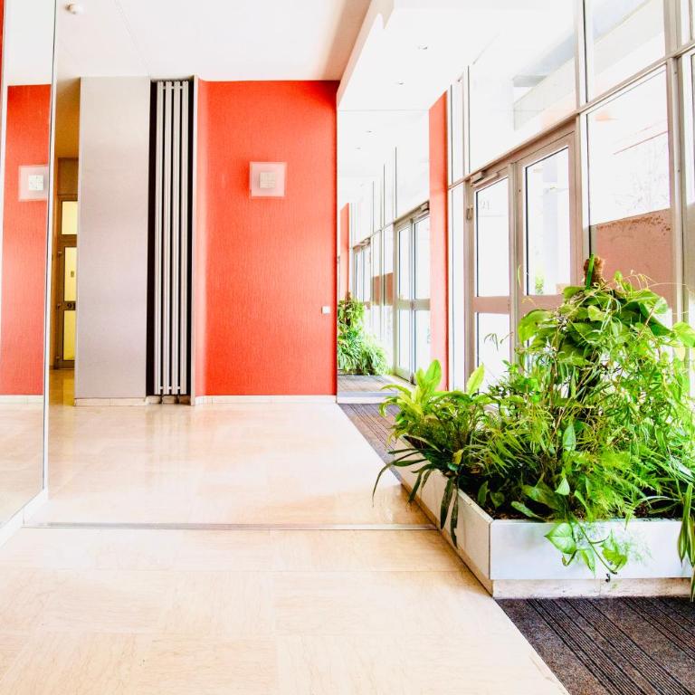 2 ch, climatisé, parking, localisation premium - Appartement 2 Chambres - 30