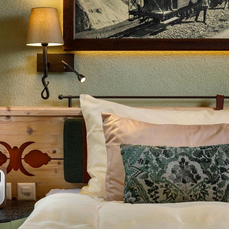 Eiger Mürren Swiss Quality Hotel - Double Room with Eiger mountain view - 4