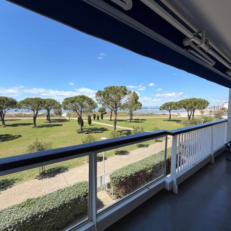 Le Mistral Vue mer & terrasse au cœur du Grau du Roi - Appartement - 9