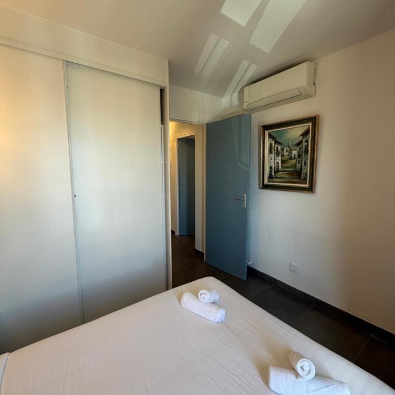 Le Mistral Vue mer & terrasse au cœur du Grau du Roi - Appartement - 25