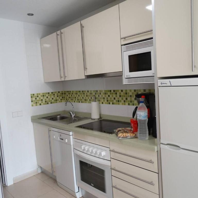 Benalbeach | First Line Beach & Pools - Appartamento - 19