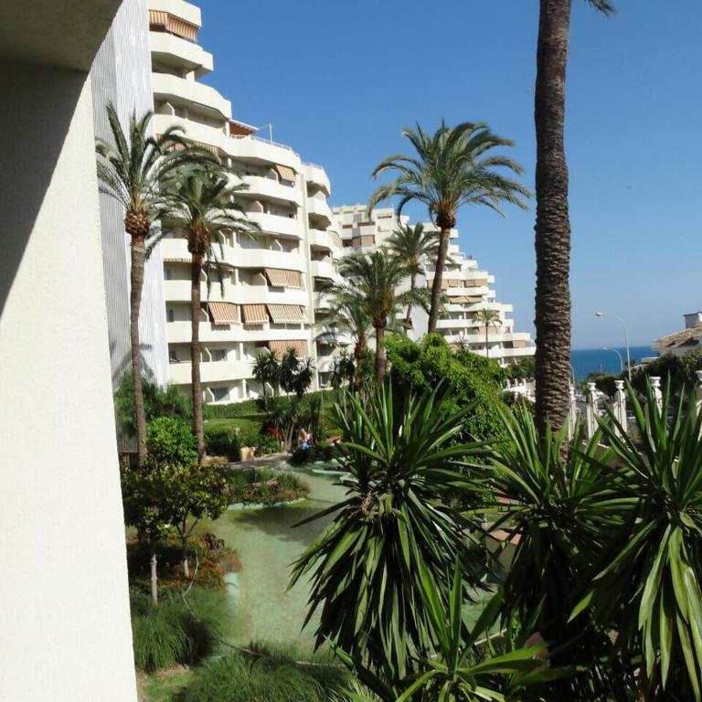 Benalbeach | First Line Beach & Pools - Appartamento - 36