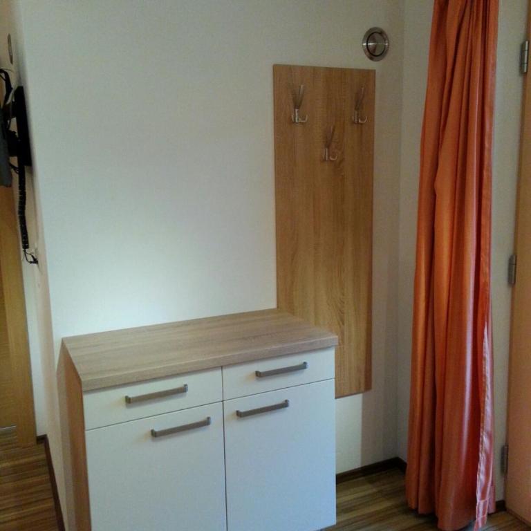 Haus Sabrina - Studio Apartment - 35