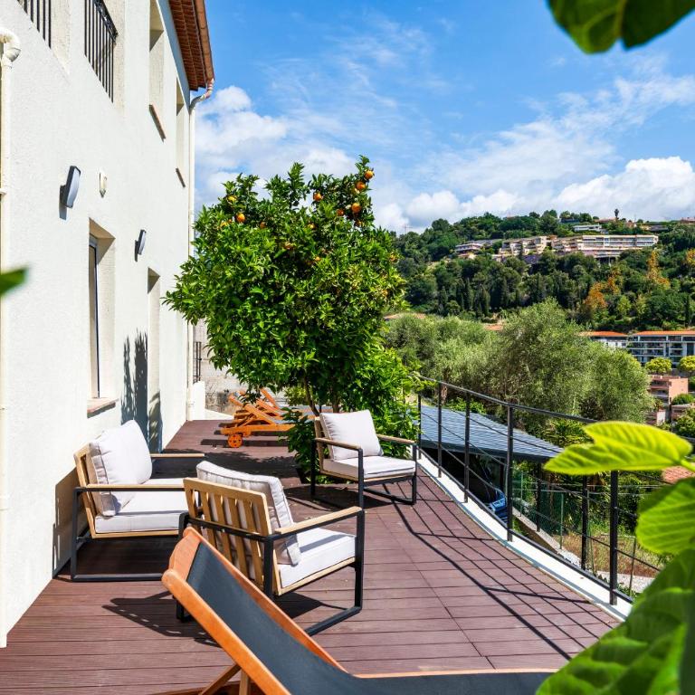 Villa with pool - Villa - 23