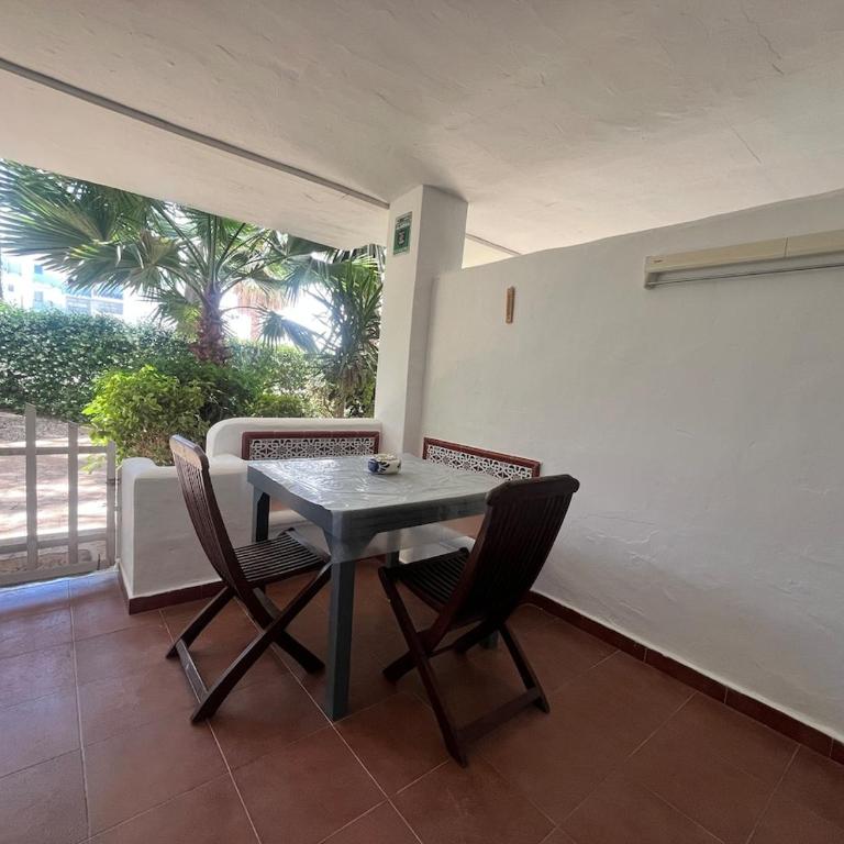 Maena Oasis - Two-Bedroom Apartment - 10