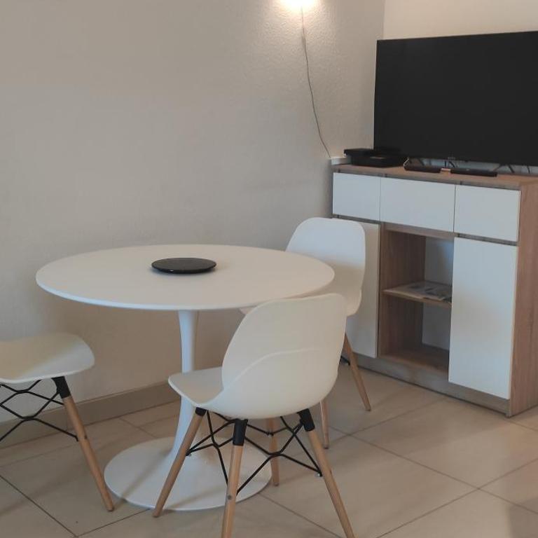 Residence Les Palmiers - Appartement avec Balcon - 9