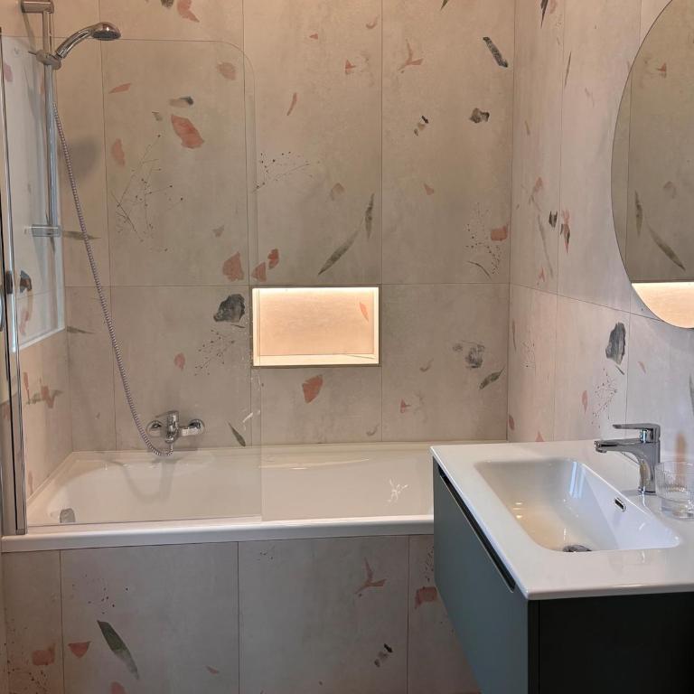 Brindisi Airport and Harbour Suite-2 min to local ferry - One-Bedroom Apartment - 10