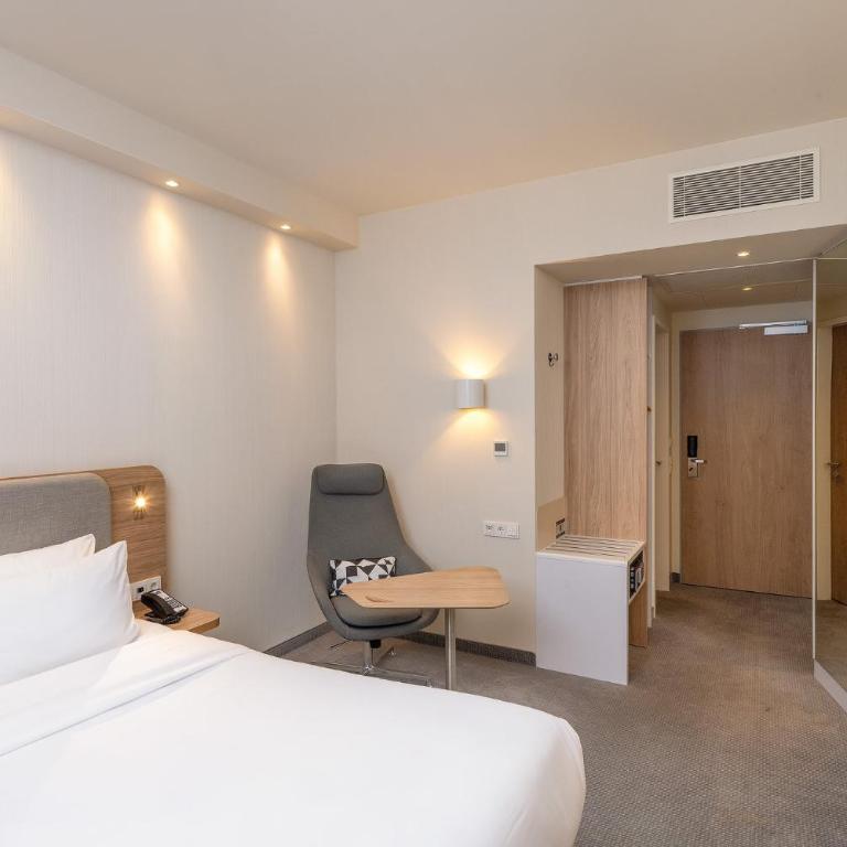 Holiday Inn Express - MUNICH NORTH by IHG - Habitación Estándar - 1 cama grande - 12