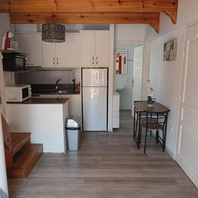 Studio tipo Loft con vista al Montgo - Apartment mit 1 Schlafzimmer - 10