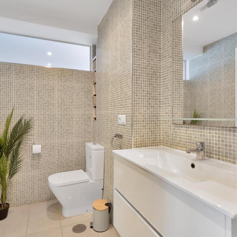 Mediterraneo Beachfront Suite 8 - Marbella Center - Apartamento de 1 dormitorio con balcón y vistas al mar - 18