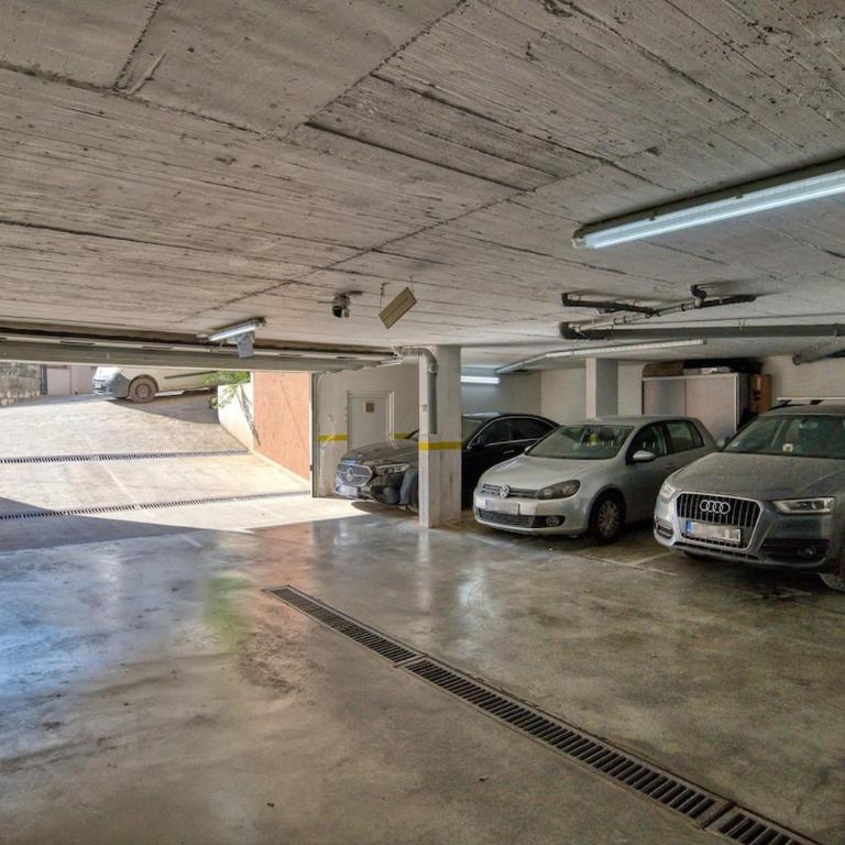 SeaView Escape Budva - Apartman sa 2 Spavaće Sobe, Balkonom i Pogledom na More - 22