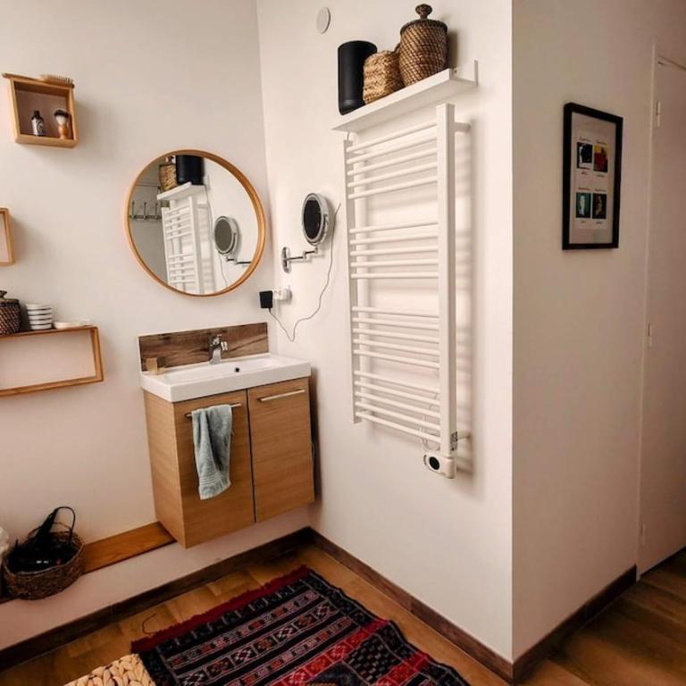 Vue Loire exceptionnelle avec Parking Chez Gabin - Apartamento de 2 dormitorios con vistas a la ciudad - 31