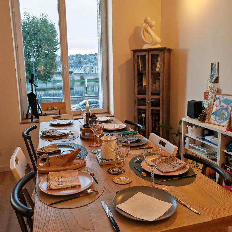 Vue Loire exceptionnelle avec Parking Chez Gabin - Apartamento de 2 dormitorios con vistas a la ciudad - 36