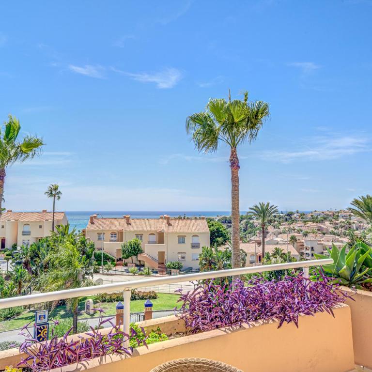 2 Beds with Sea View, Pool, close to Beach - Apartamento de 2 dormitorios - 1