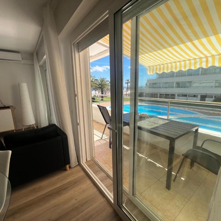 Apartamiento Piscina Vista al Mar - Holiday Center Roses - Appartamento con 2 Camere da Letto - 4