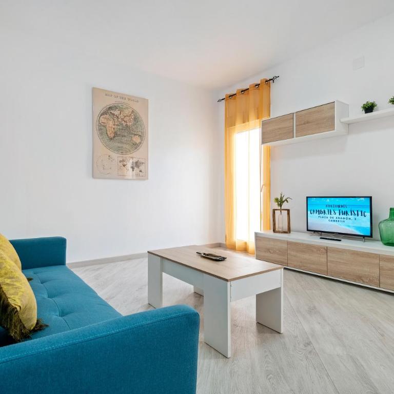 Cambrils Turistic 3a - Three-Bedroom Premium Apartment with Balcony - 10