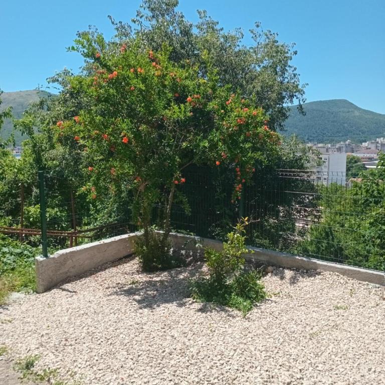 Two Bedroom Apartment in Mostar with Terrace & View - Apartman sa 2 Spavaće Sobe - 13