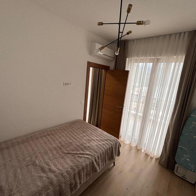 Sea View Escape Stylish 2 Bedroom Flat in Budva - Apartman sa 2 Spavaće Sobe - 19